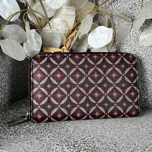 Fossil Genuine Leather Zip Up Wallet